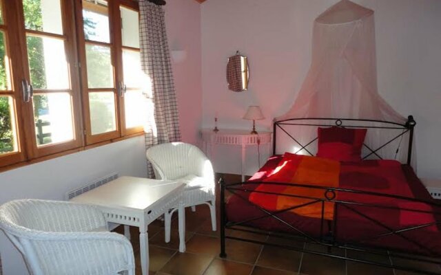 House With 2 Bedrooms in Sanguinet, With Enclosed Garden - 20 m From t