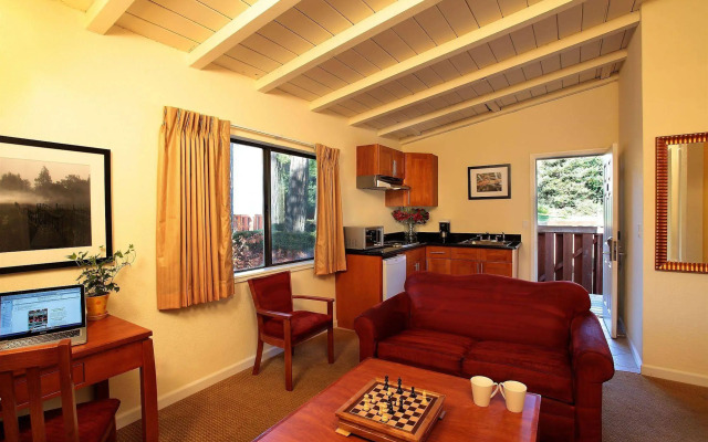 West Sonoma Inn & Spa