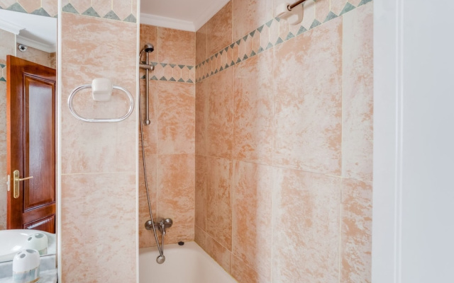 Elegant Apartment in Llanes near Sea