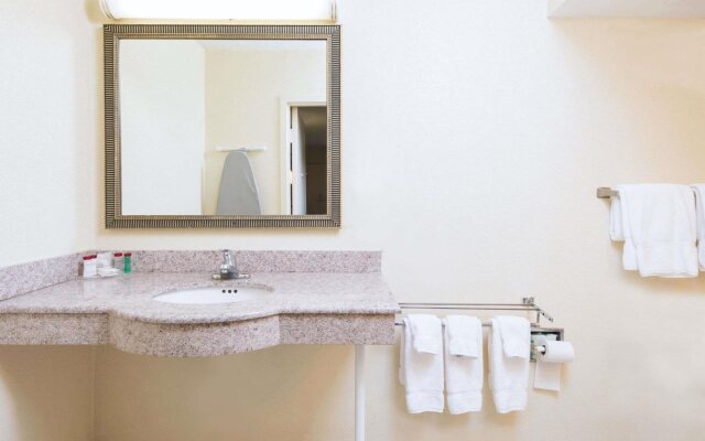 Ramada Baltimore West