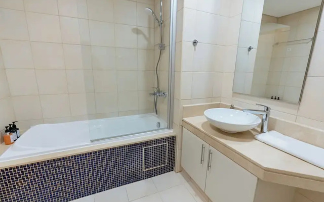 1BR with Ocean Views Palm Jumeirah