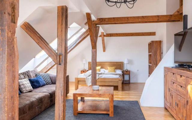 Štupartská 9 - Tyn Church View Apartment with terrace