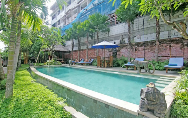 ZEN Premium Ubud Pengosekan 2