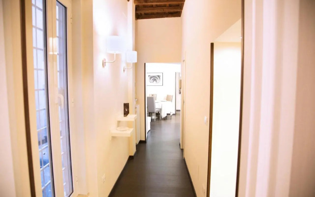 Dei Giubbonari Apartment