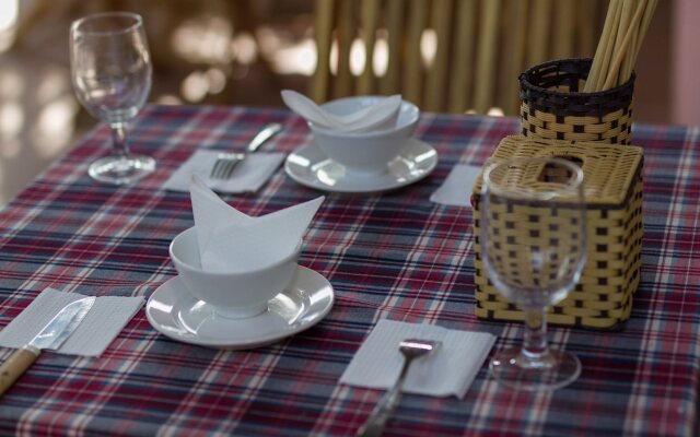 Red Ceramics Homestay