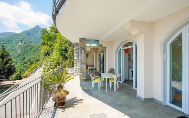 Heavenly Holiday Home in Cannero With Roof Terrace