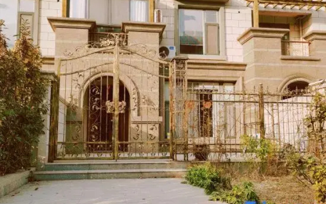 Yizheng Sixteen Chrysanthemum Homestay