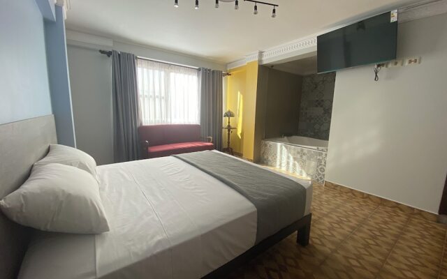 Izza Hotel
