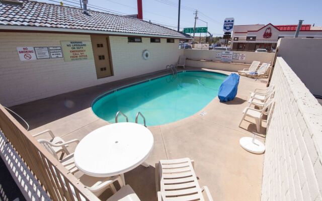 Baymont by Wyndham Kingman