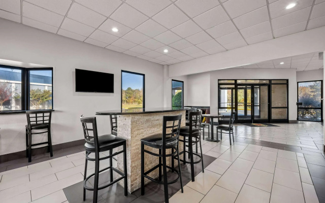 Super 8 by Wyndham Garysburg/Roanoke Rapids