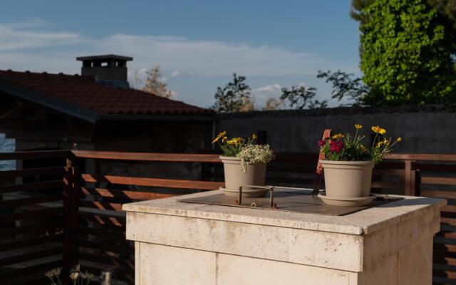 Tiho - 10M From The Beach - A2 1. Kat(4)