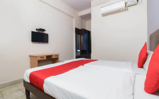 OYO 70733 Hotel Regal