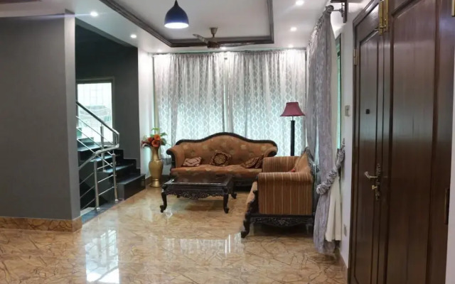 The Lodge Guest House