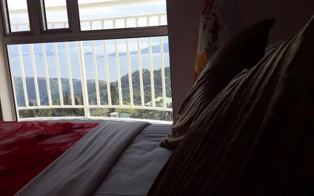 Mark's Condo at Tagaytay Prime