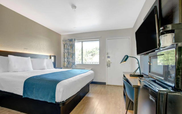 Motel 6 Venice, FL