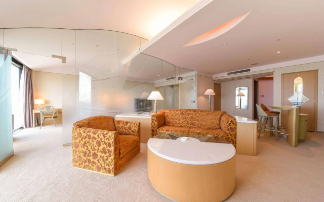 Spring Golf and Art Resort Awaji