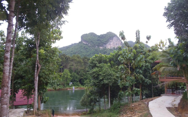 Takhun Mountain View Hotel