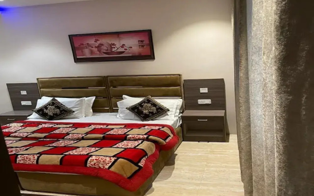 Hotel Pace Hero Honda Chowk