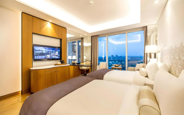 The Leela Bhartiya City Bengaluru