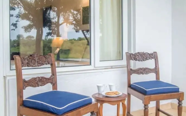 Frangipani by Hireavilla - 4BR w Pool Field View