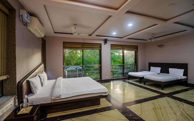 Saffronstays Aura