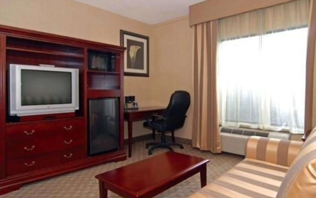 Quality Inn & Suites Bensalem
