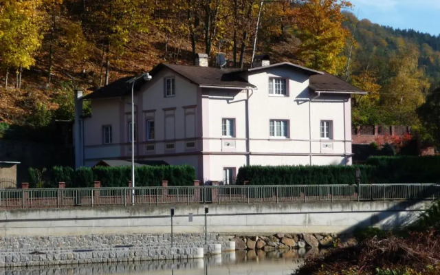 Penzion U Splavu
