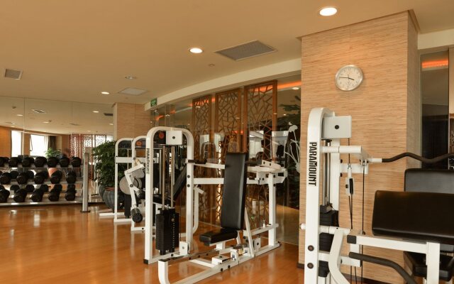 Regal Jinfeng Hotel