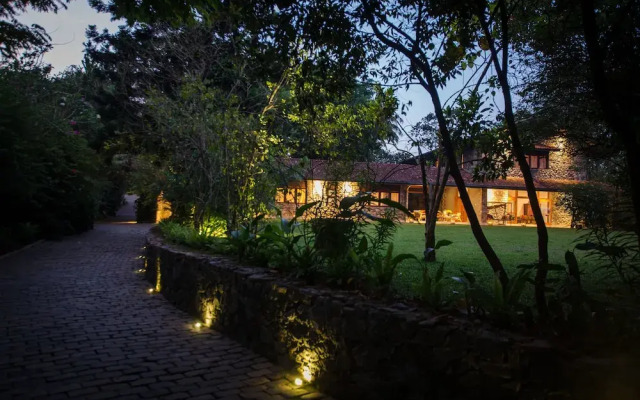 Stone House Suites Kandy