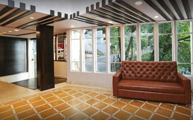 Hotel Shiwalik Regency