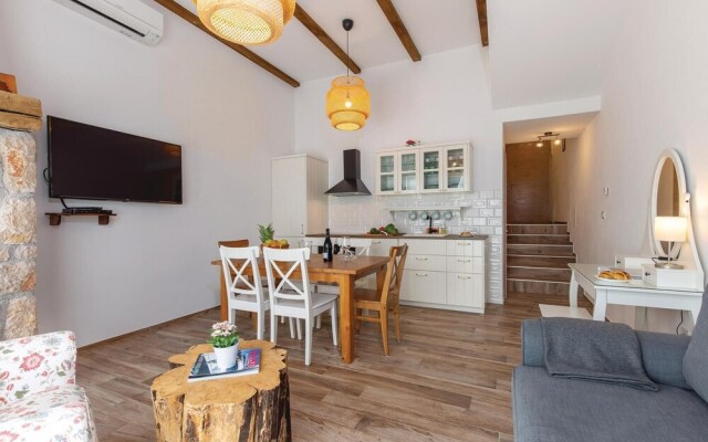 Stunning Home in Gospic With Sauna, Wifi and 6 Bedrooms