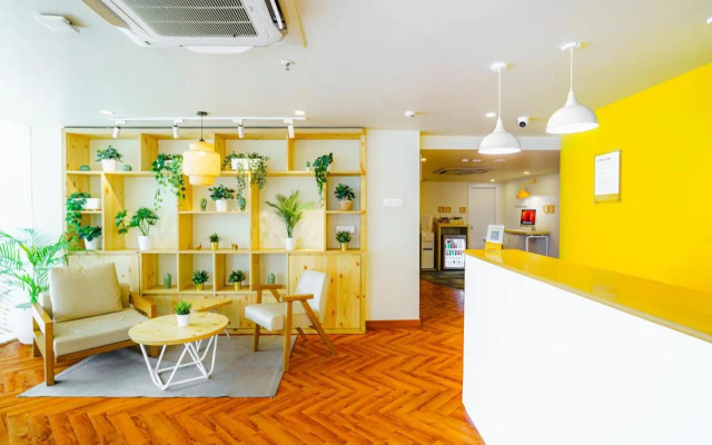 Bloom Hotel - Cyber Towers