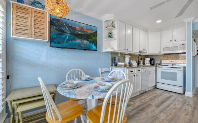 Seascape 1320 1 Bedroom Condo by RedAwning