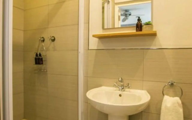 Hout & About Guest House