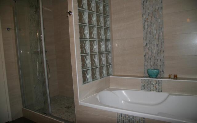 Les Suites Champenoises