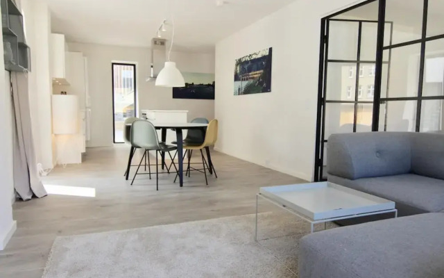 Fantastic Apartment w Private Terrace