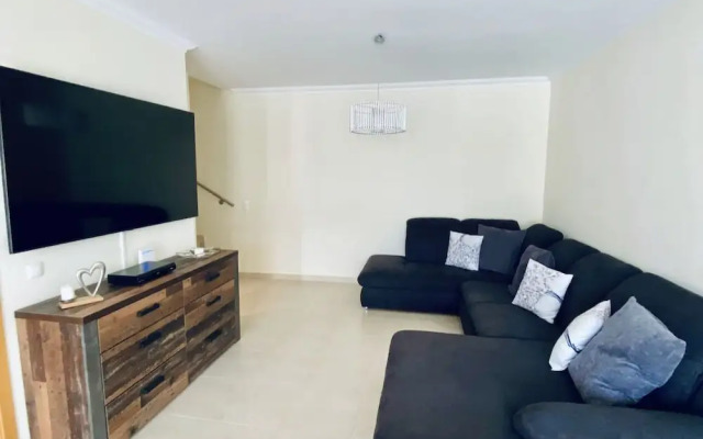 Beautiful 2-bed Villa in Albufeira