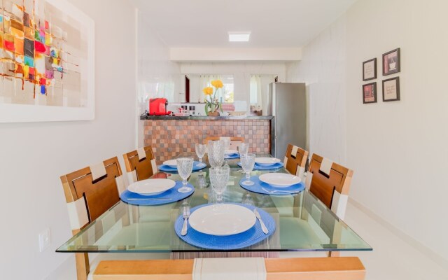 GB60 Excellent House 4 Suites