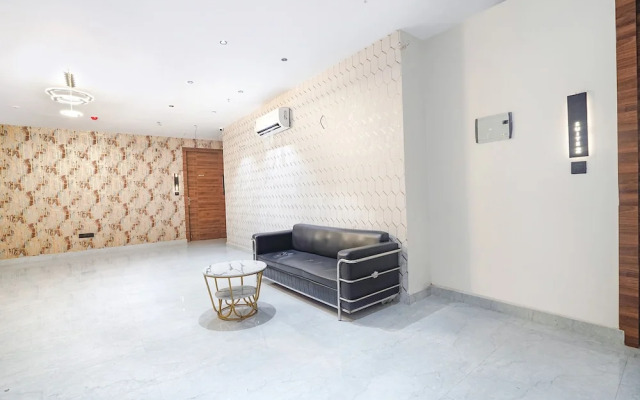 Fabhotel The Comfort Inn