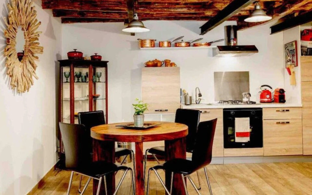 Citycenter Unique Apartment-sleeps 2- Pet Friendly
