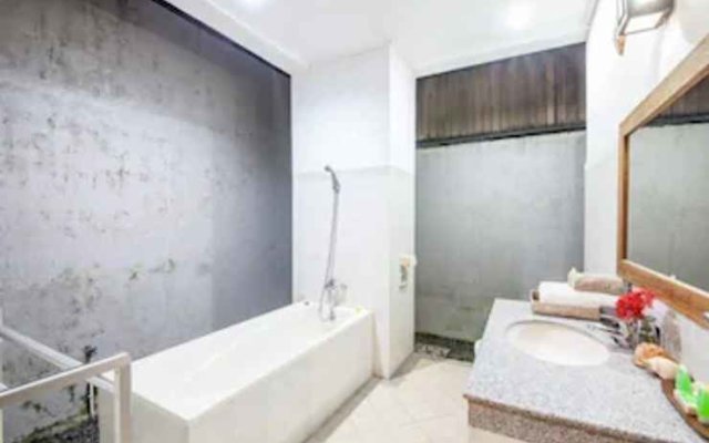 SMV -3BRPOL- JMPIRNG · 3BR Private Pool Walk to Beach and Shops Legian