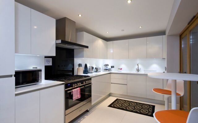 Destiny Scotland - Q-Residence