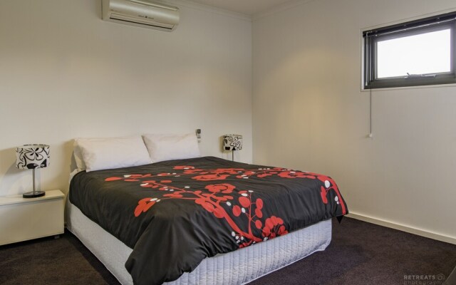 Lakeview 3 Bedroom House