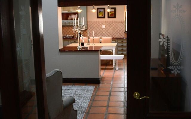 Elegant Manor Guest House