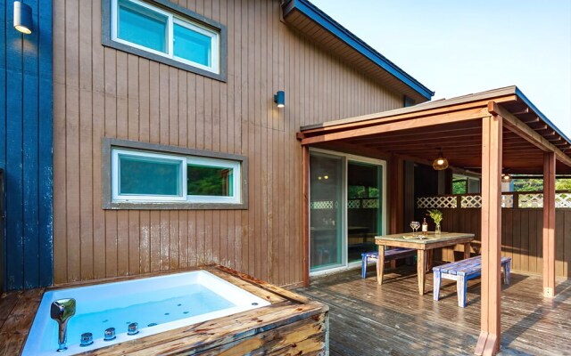 Gyeongju Rosso House Pension