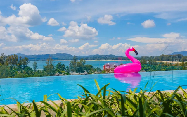 The Aristo Beach Studio by Holy Cow