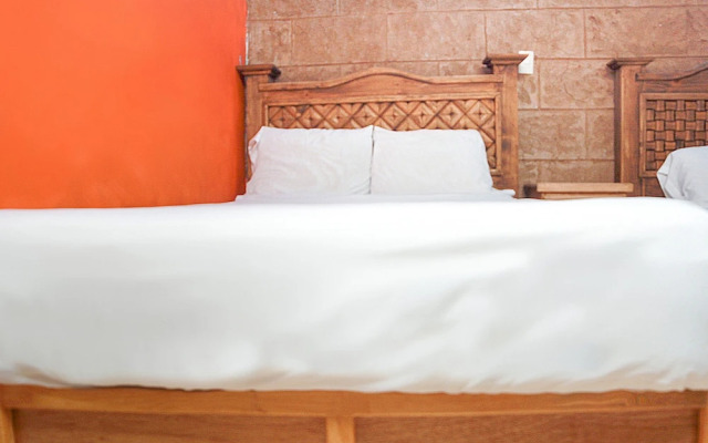 OYO Hotel Del Centro