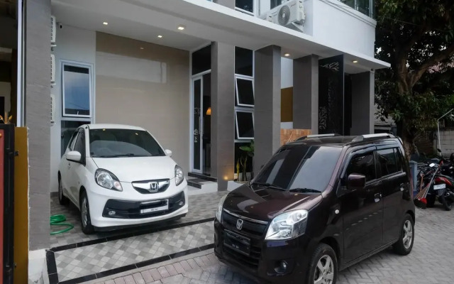 RedDoorz Syariah @ Tlogosari Semarang