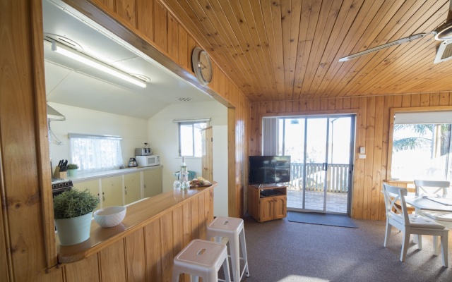 Mundic Waterfront Cottages – Guest Rooms – Paringa