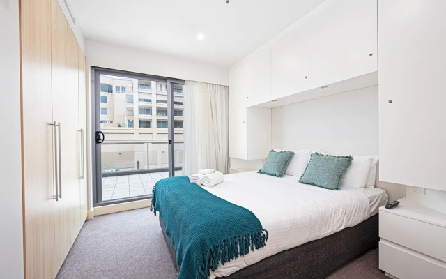 Beachfront Serenity in Glenelg